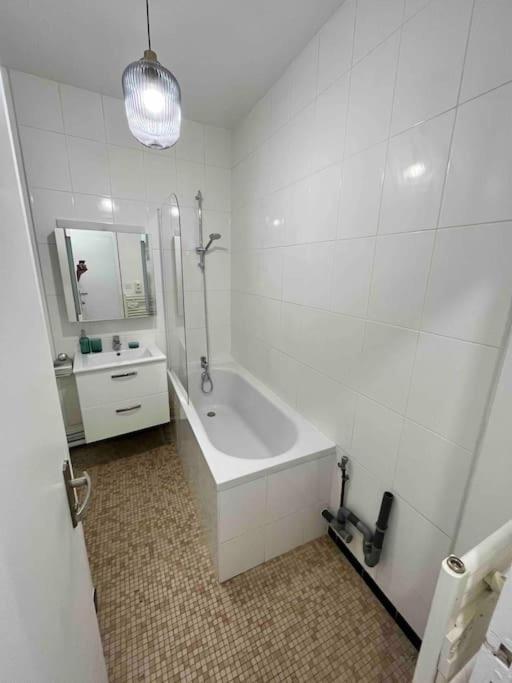 Bel Appartement Dans L'Hyper Centre De น็องต์ ภายนอก รูปภาพ